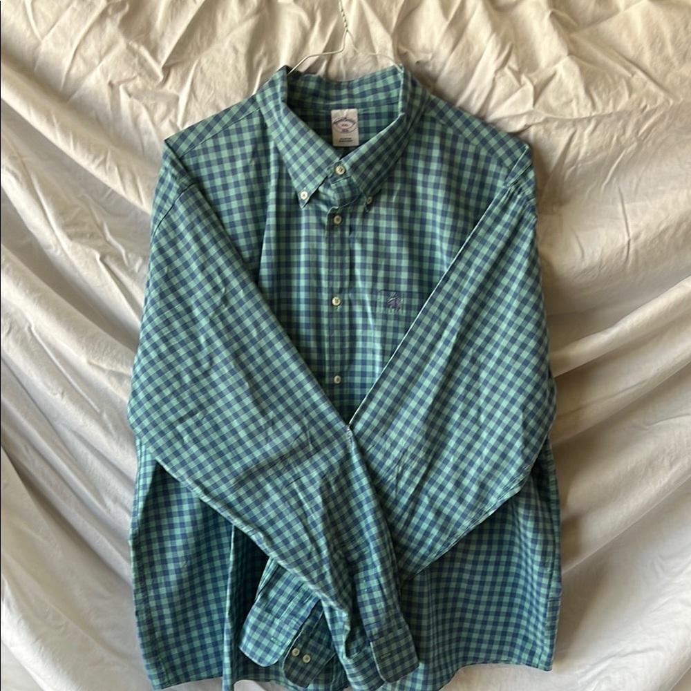 Brooks Brothers Green Casual Button Down Shirt with Pointed Collar